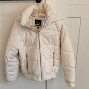 Alo Cream Puffer Jacket